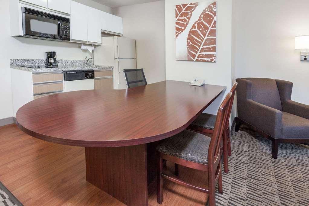 Mainstay Suites Detroit Auburn Hills Camera foto