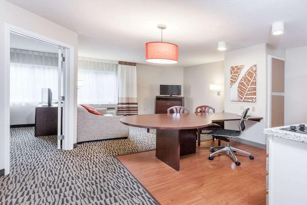 Mainstay Suites Detroit Auburn Hills Camera foto